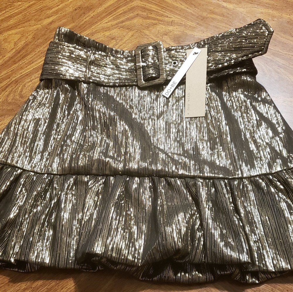 Brand New DO+BE black & gold skirt